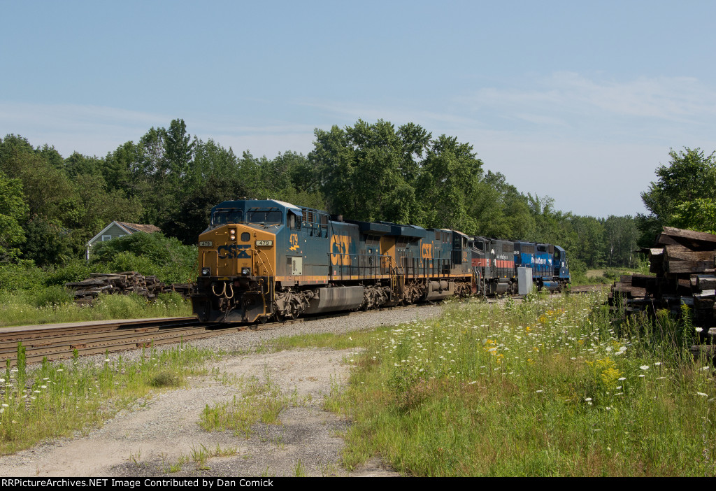 CSXT 479 Leads M426-22 at Danville Jct. 